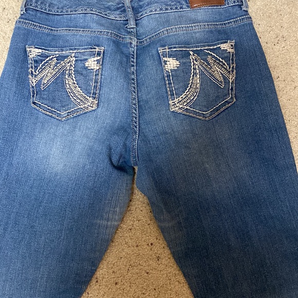 Jeans - Picture 2 of 3